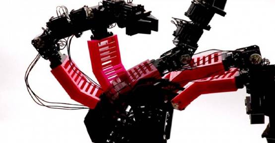 New Self-Aware Robotic Arm Can Recognize and Repair Itself