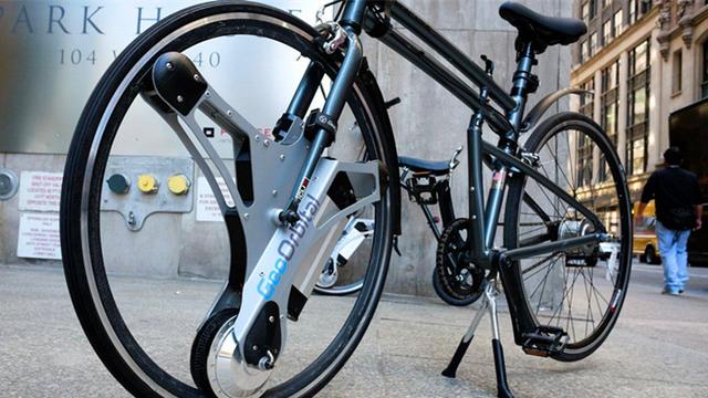 老外发明新型车轮，让自行车秒变电动车，续航80公里，还自动充电