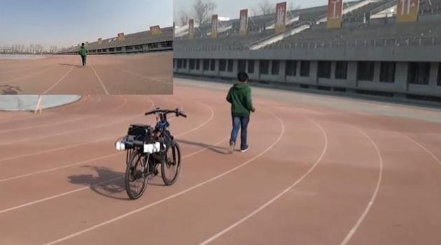 清华大学生发明“不倒翁”自行车，不用骑自己就能跑，获国家大奖