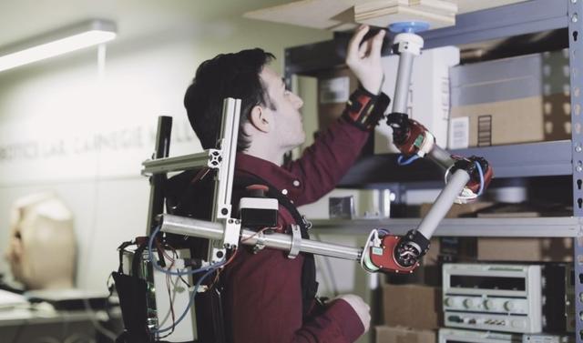 CMU卡内基梅隆大学的生物机器人实验室的可穿戴机械手臂